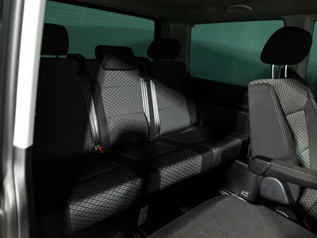 Volkswagen Multivan 2021, черный, ДЦ Орехово