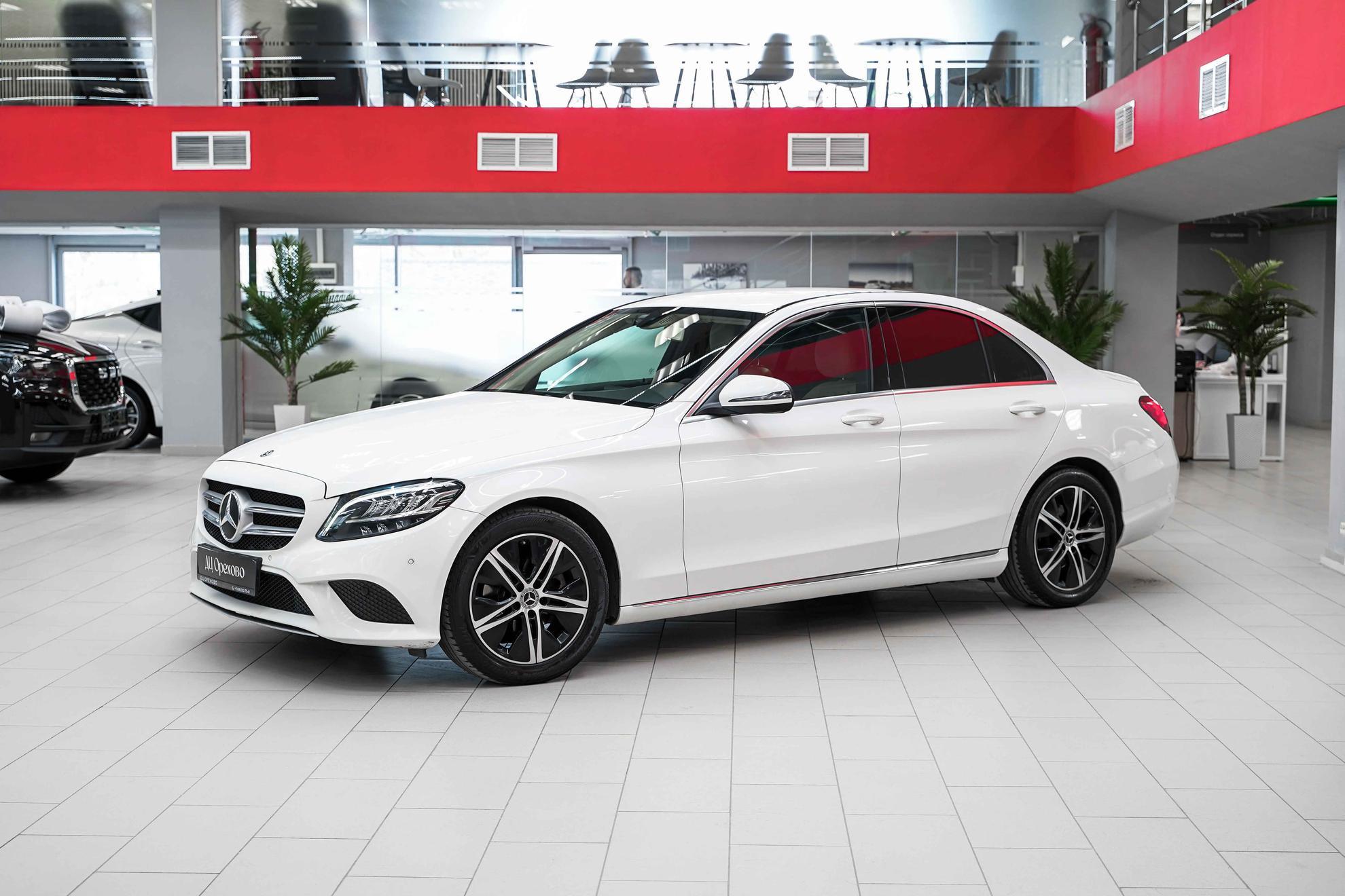 Mercedes-Benz C-Класс 2019, белый, ДЦ Орехово