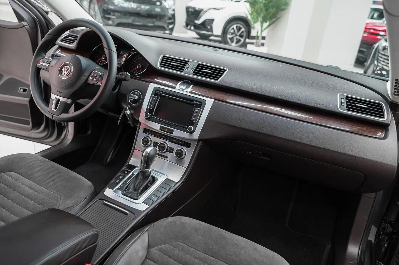 Volkswagen Passat 2013, коричневый, ДЦ Орехово