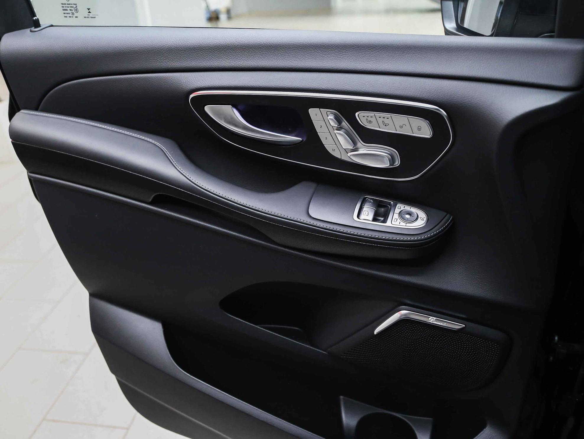 Mercedes-Benz V-Класс 2026, черный, ДЦ Орехово