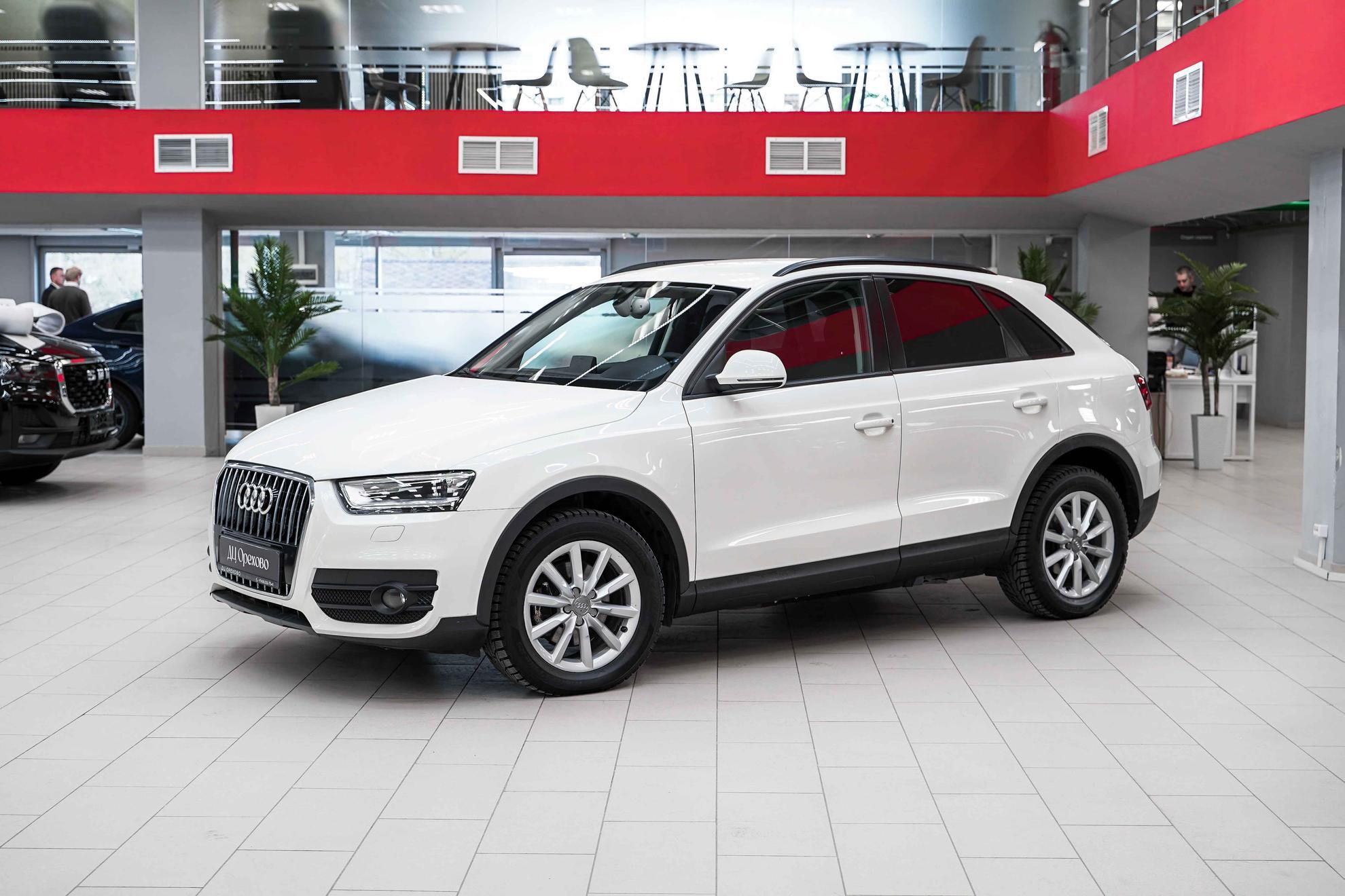 Audi Q3 2013, белый, ДЦ Орехово