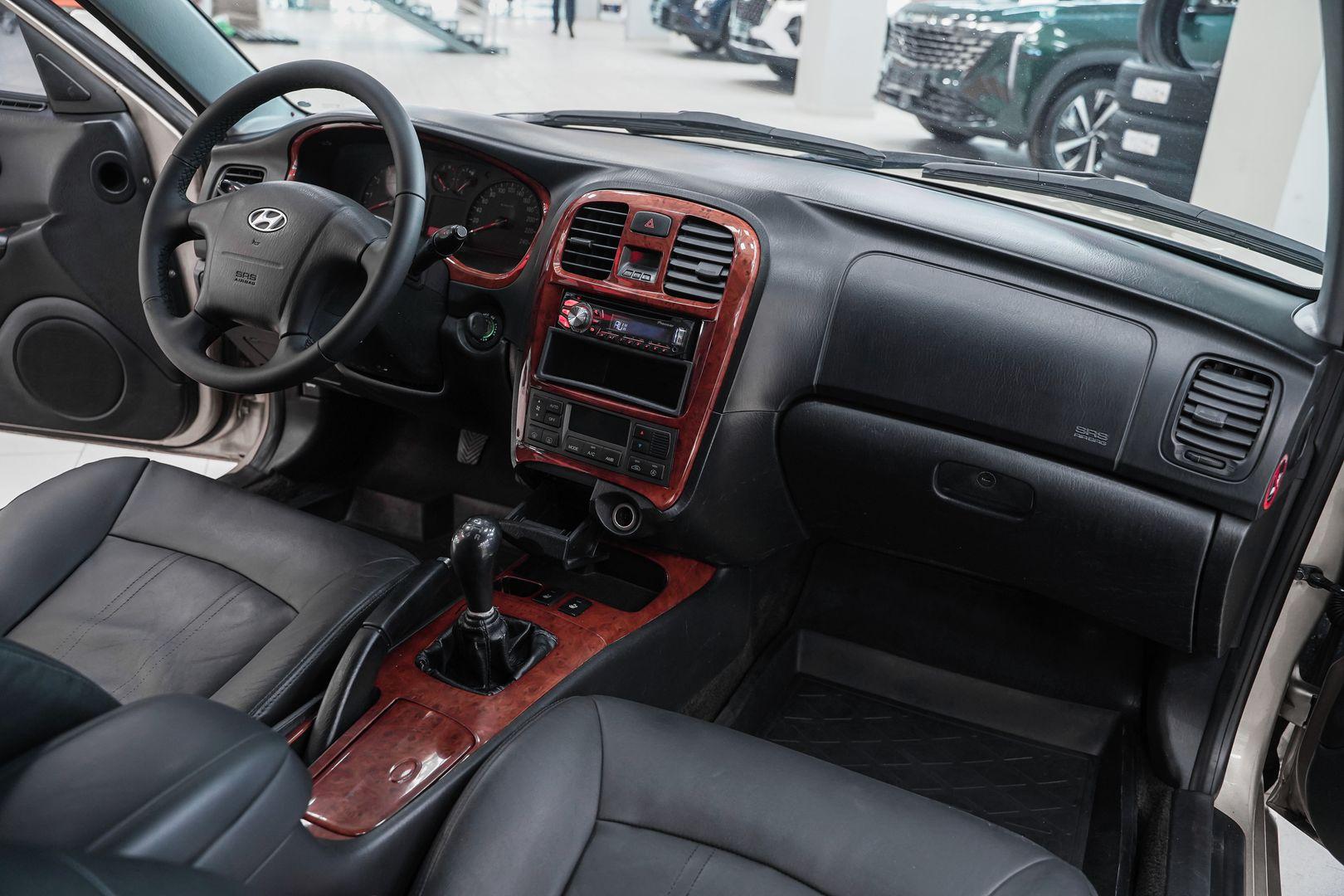 Hyundai Sonata 2004, бежевый, ДЦ Орехово