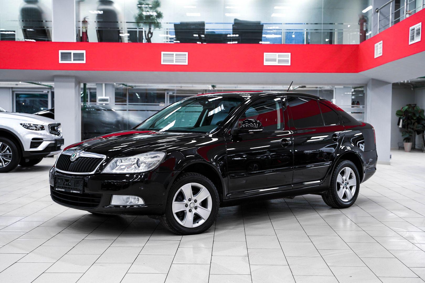 Skoda Octavia 2013, черный, ДЦ Орехово