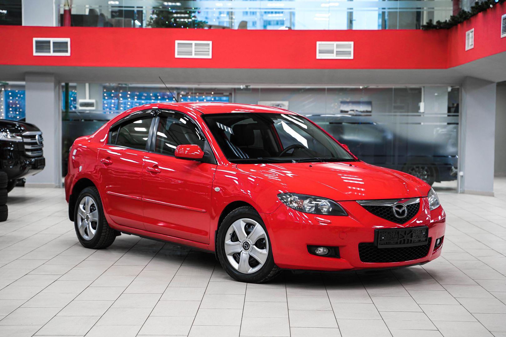 Mazda 3 2008, красный, ДЦ Орехово