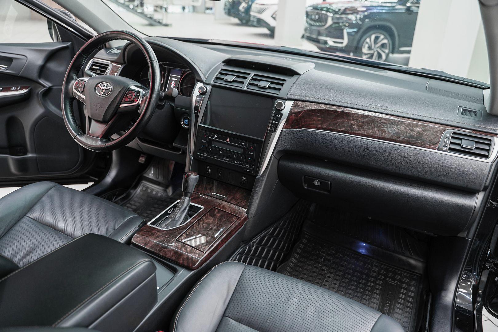 Toyota Camry 2017, черный, ДЦ Орехово