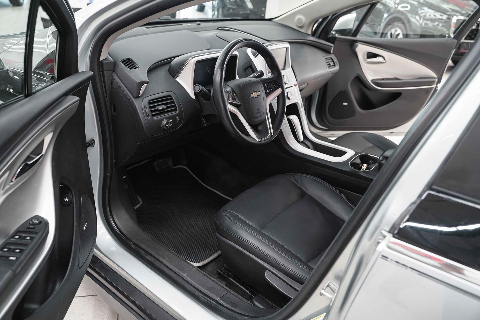 Chevrolet Volt 2011, серый, ДЦ Орехово