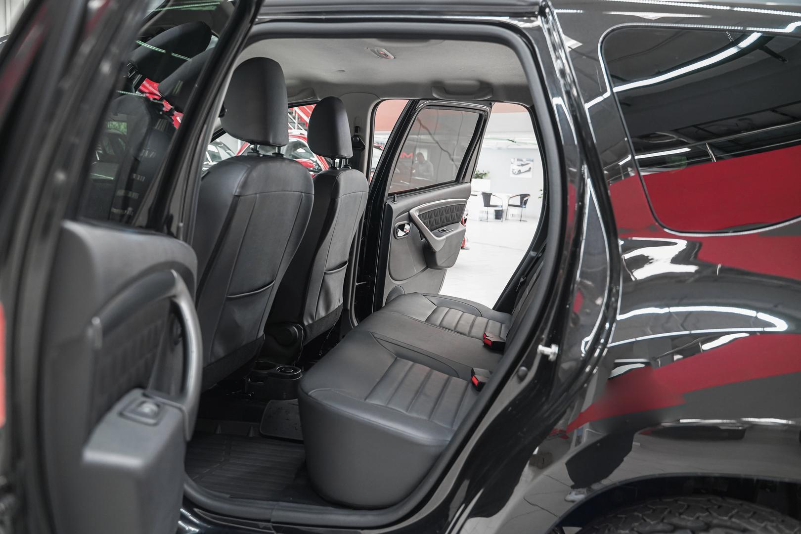 Renault Duster 2016, черный, ДЦ Орехово