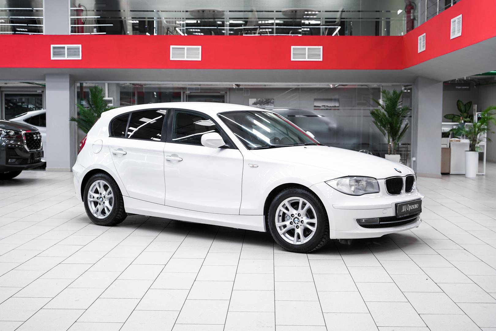 BMW 1 серии 2010, белый, ДЦ Орехово