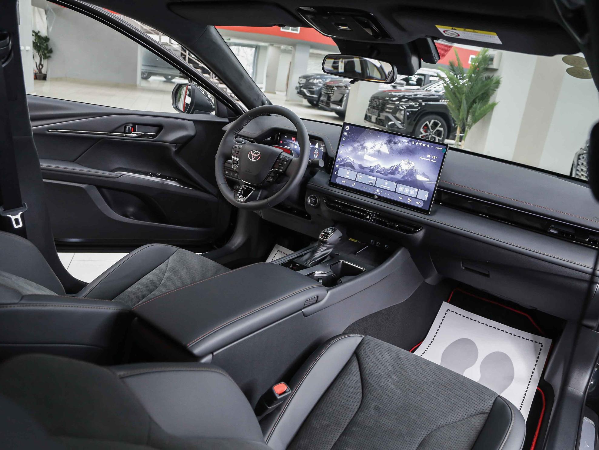 Toyota Camry 2026, черный, ДЦ Орехово
