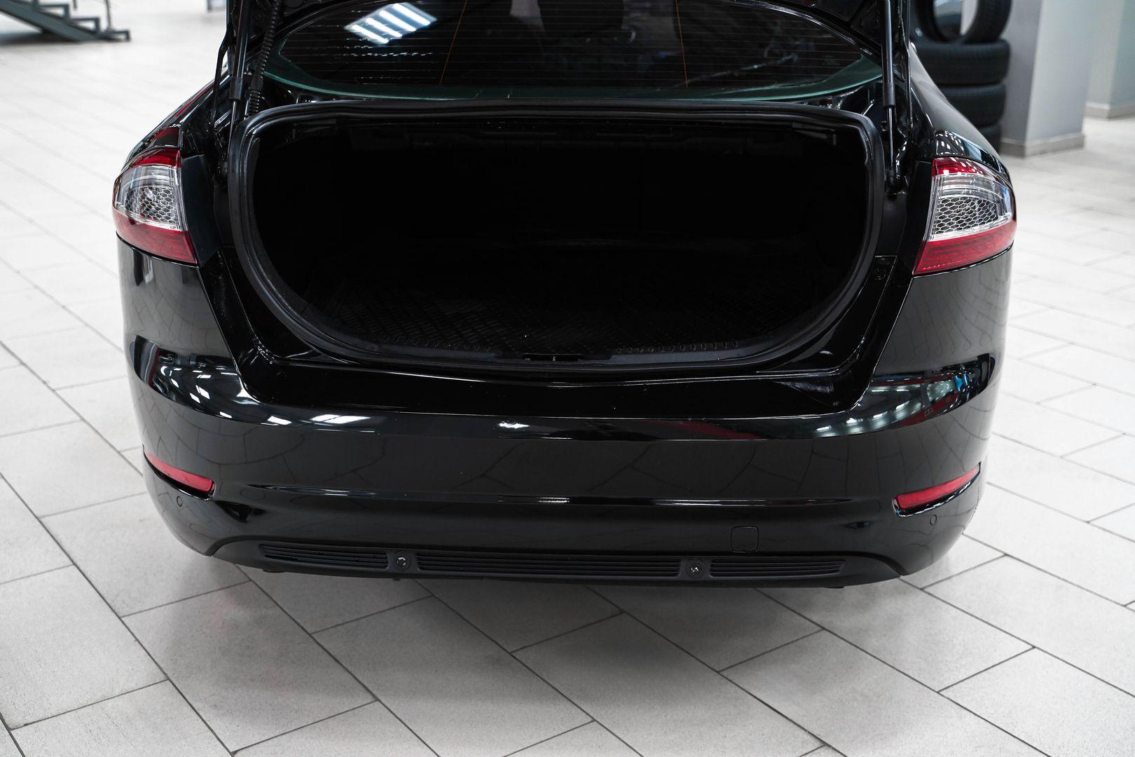 Ford Mondeo 2011, черный, ДЦ Орехово