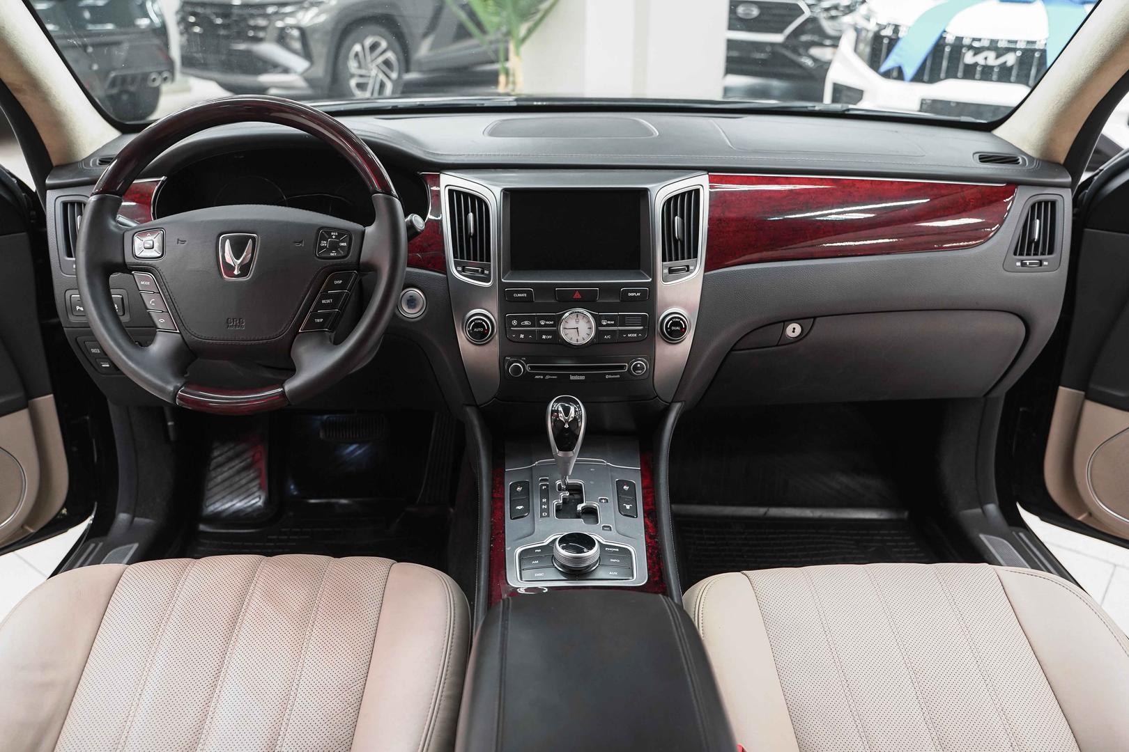 Hyundai Equus 2012, черный, ДЦ Орехово