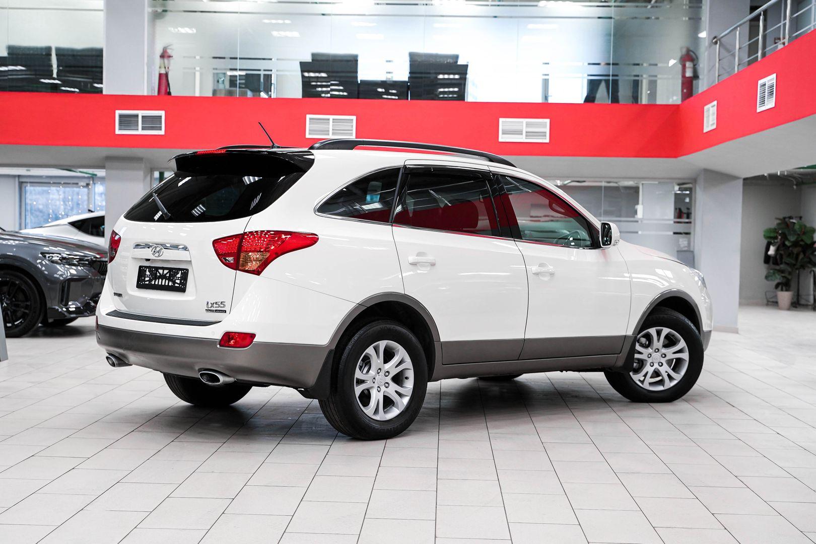 Hyundai ix55 2011, белый, ДЦ Орехово