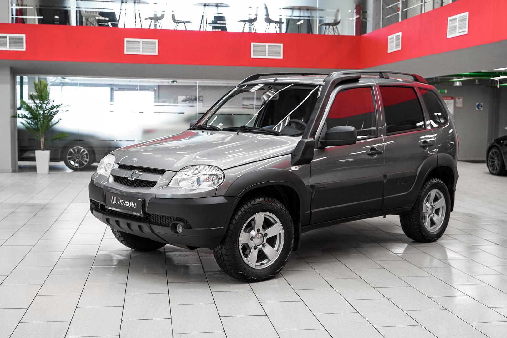 Chevrolet Niva 2013, серый, ДЦ Орехово