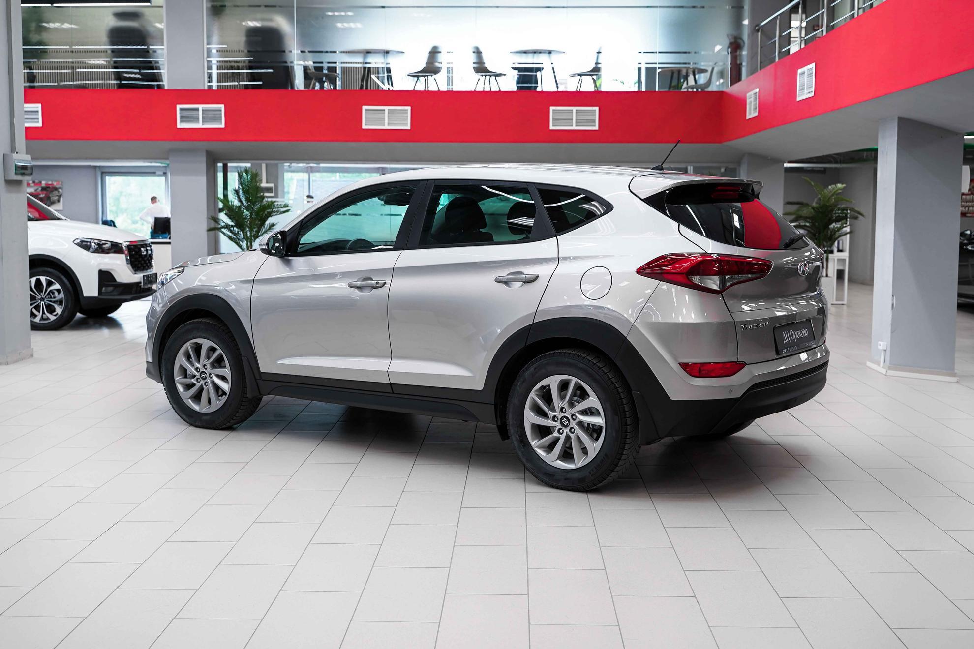 Hyundai Tucson 2016, бежевый, ДЦ Орехово