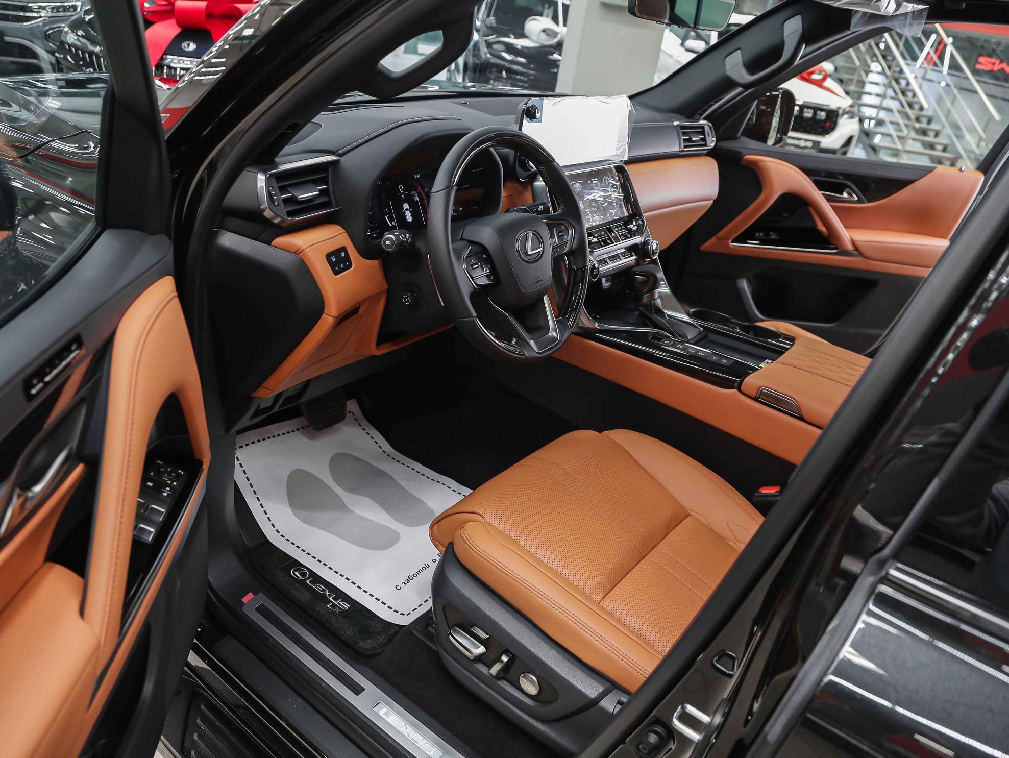 Lexus LX 2026, черный, ДЦ Орехово
