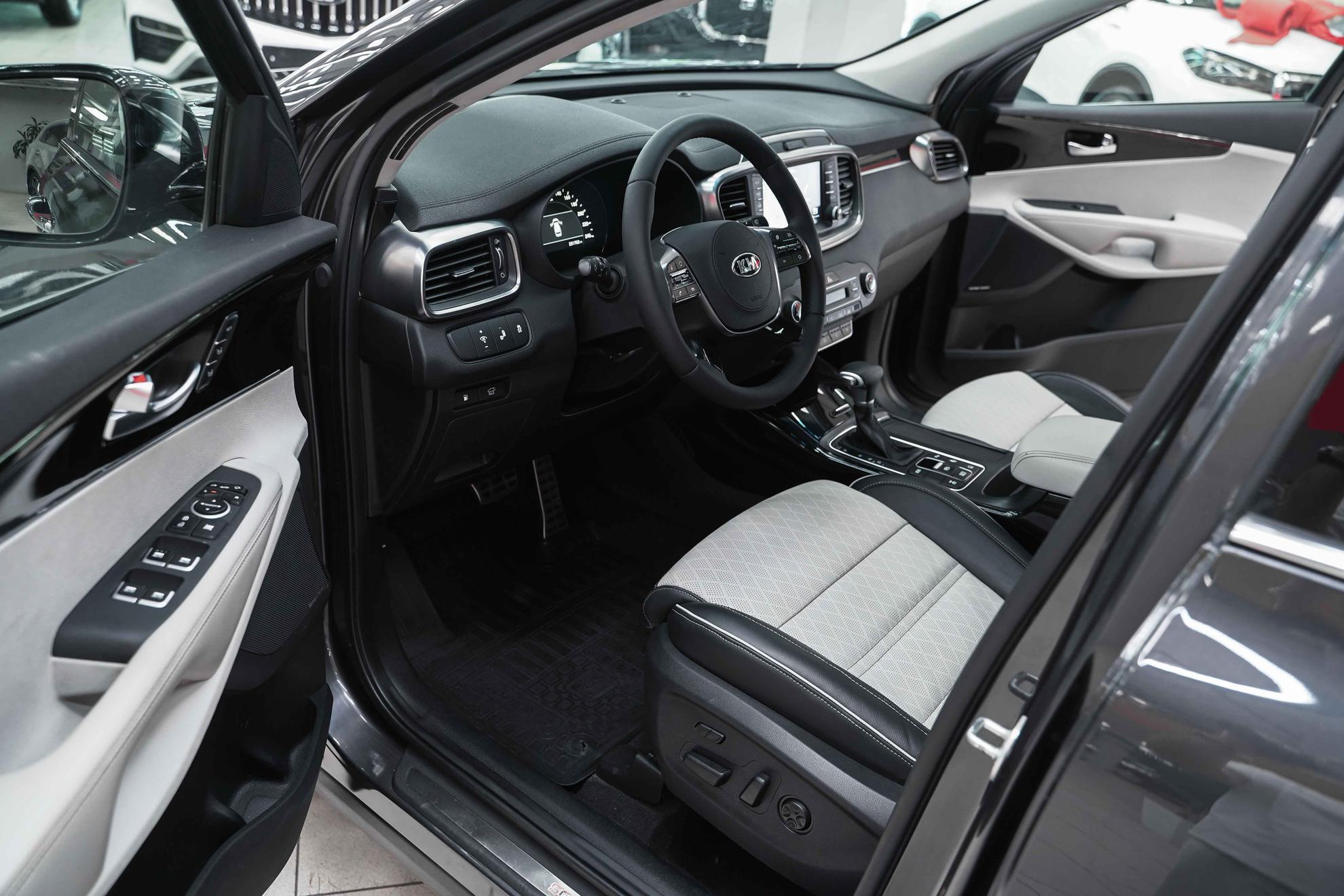 Kia Sorento 2019, серый, ДЦ Орехово