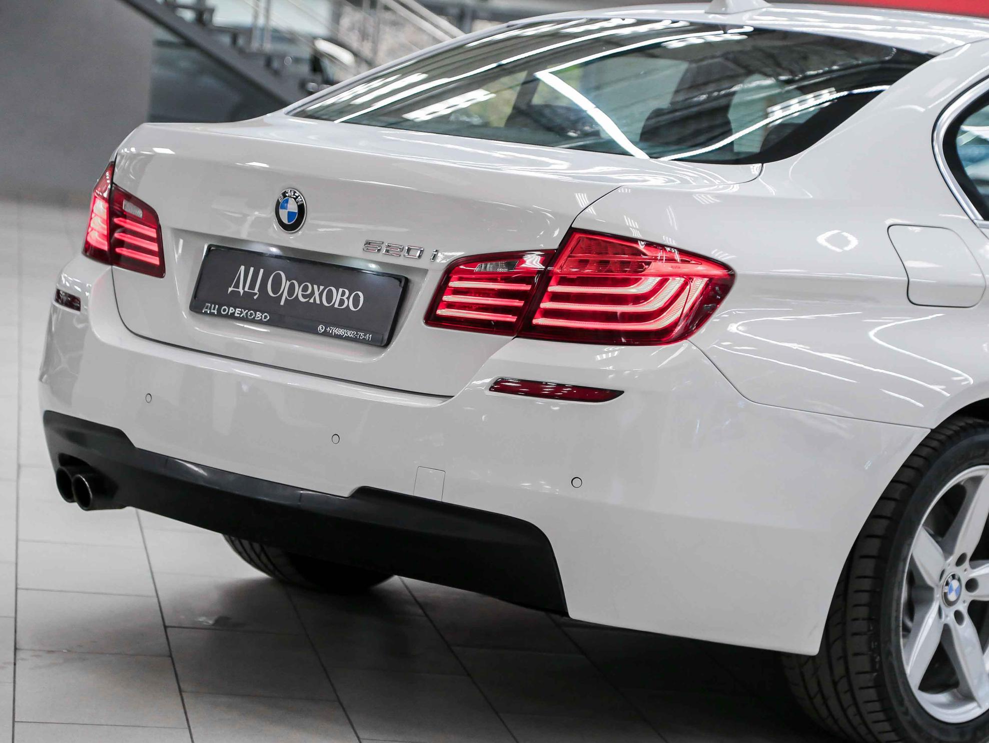 BMW 5 серии 2014, белый, ДЦ Орехово
