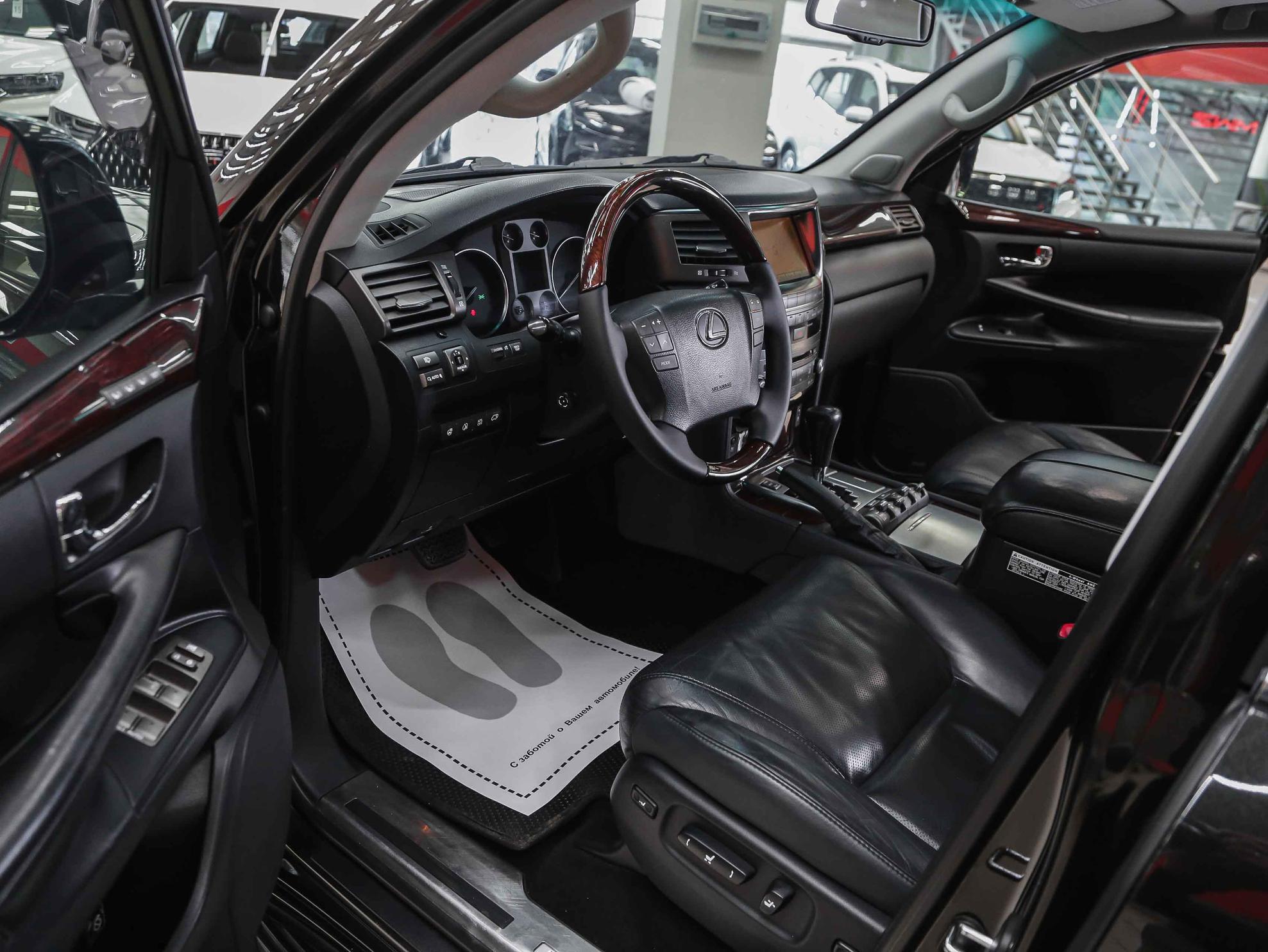 Lexus LX 2011, черный, ДЦ Орехово