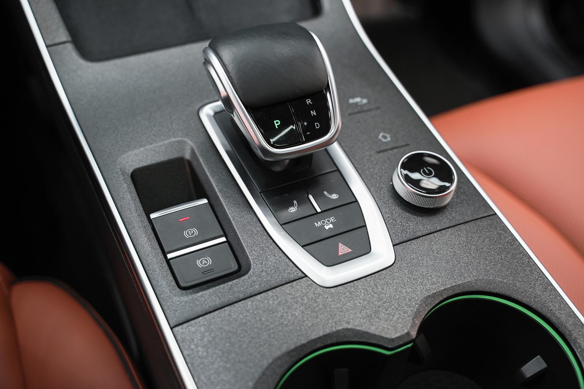 Omoda C5 2023, черный, ДЦ Орехово