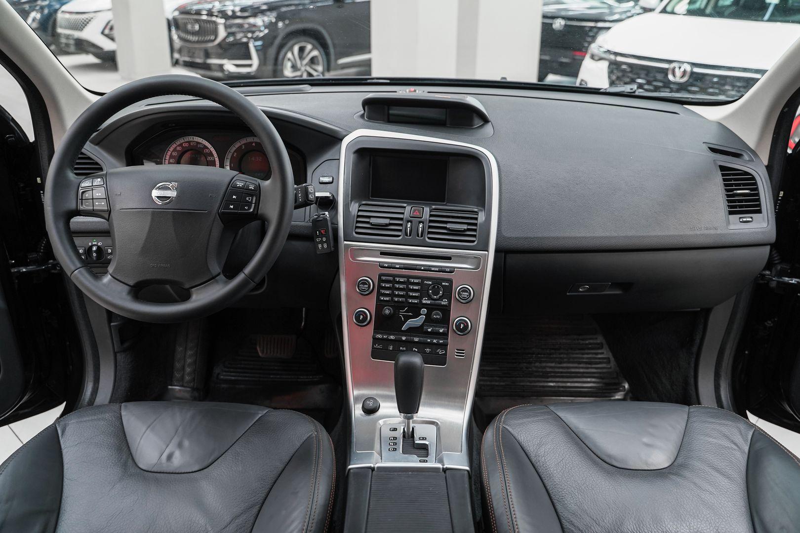 Volvo XC60 2008, черный, ДЦ Орехово
