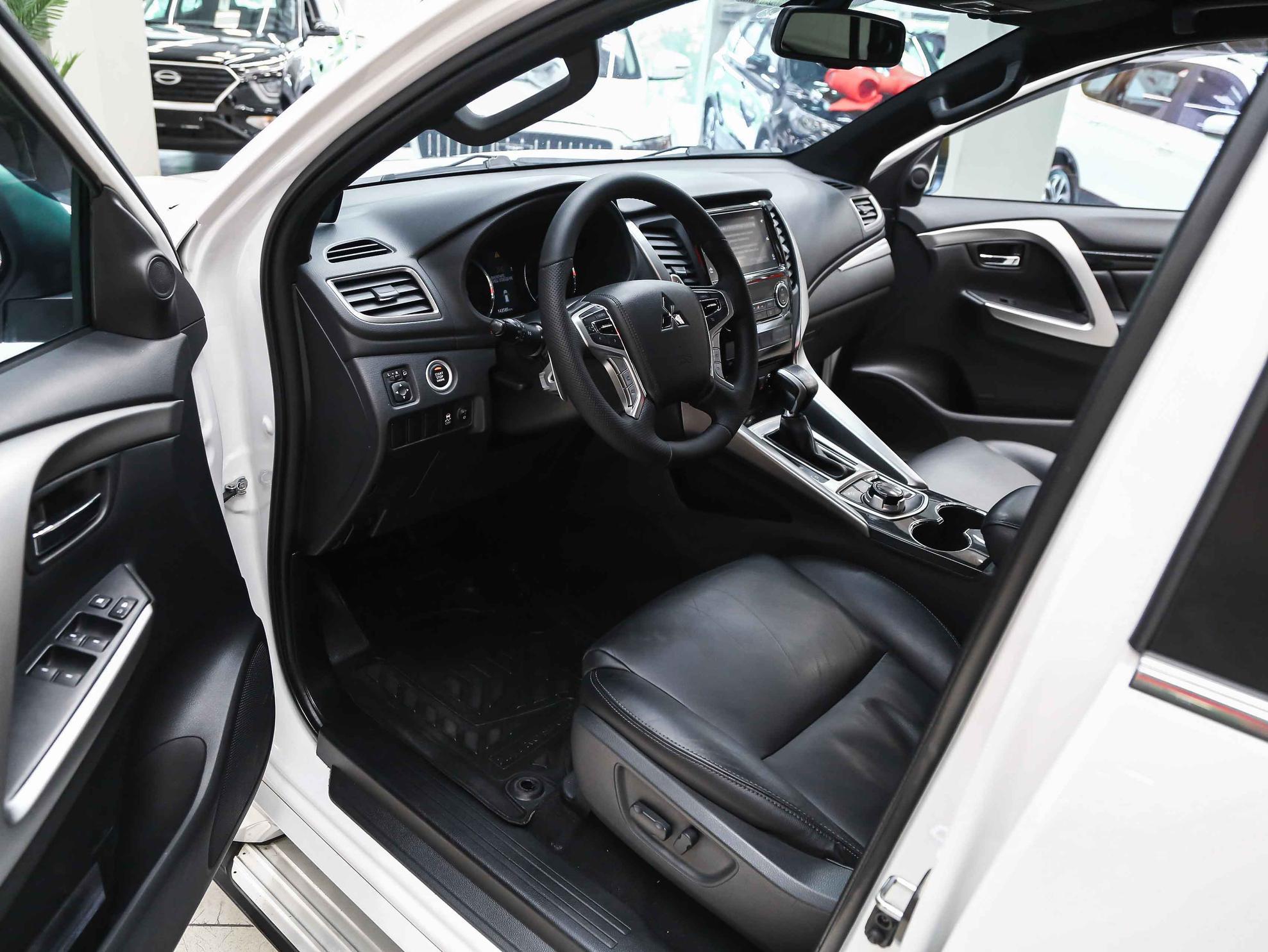 Mitsubishi Pajero Sport 2018, белый, ДЦ Орехово