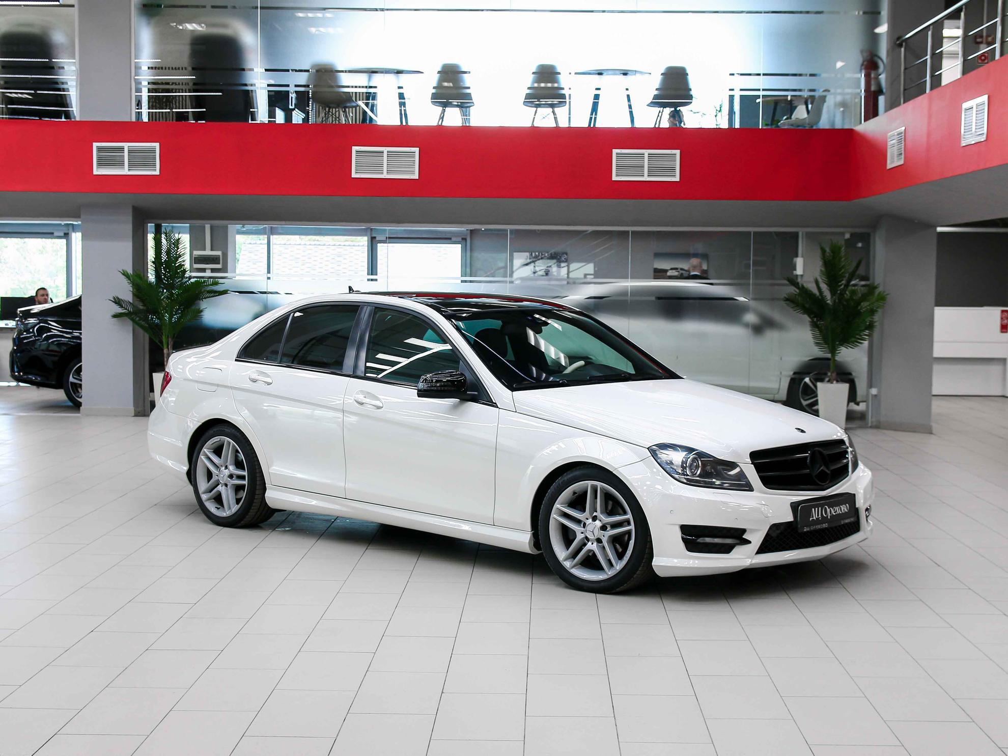 Mercedes-Benz C-Класс 2012, белый, ДЦ Орехово