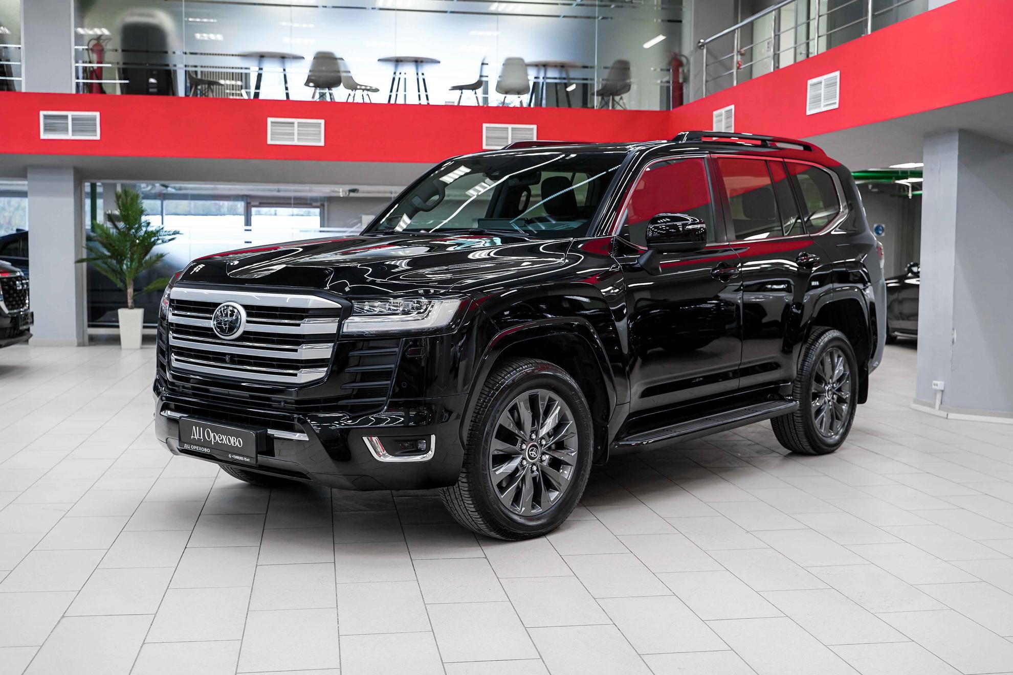 Toyota Land Cruiser 2023, черный, ДЦ Орехово