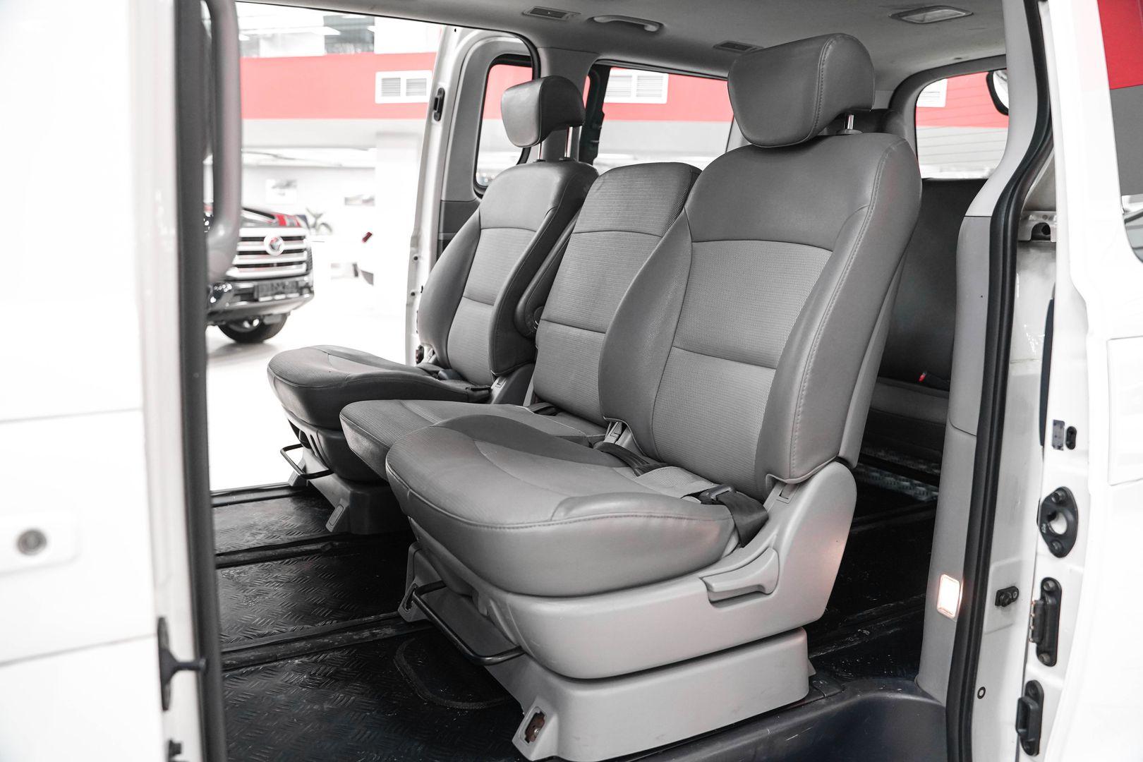 Hyundai Grand Starex 2010, белый, ДЦ Орехово