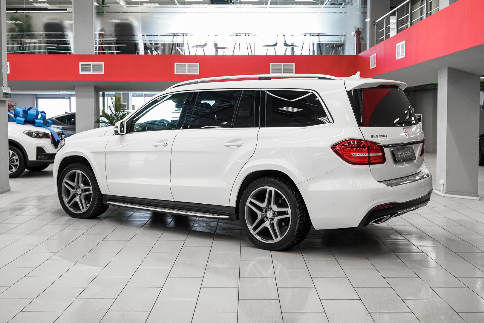 Mercedes-Benz GLS 2016, белый, ДЦ Орехово