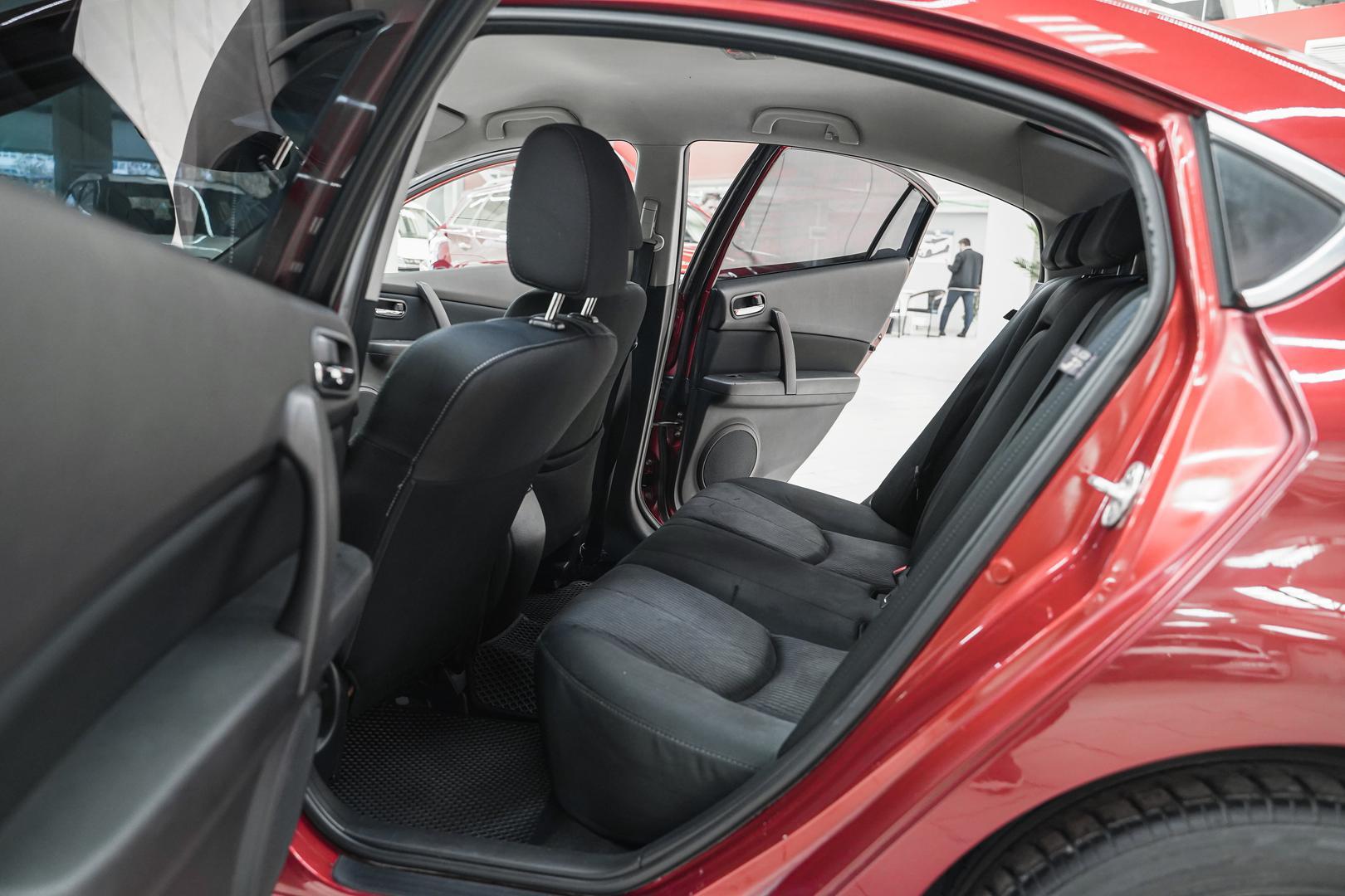 Mazda 6 2010, красный, ДЦ Орехово