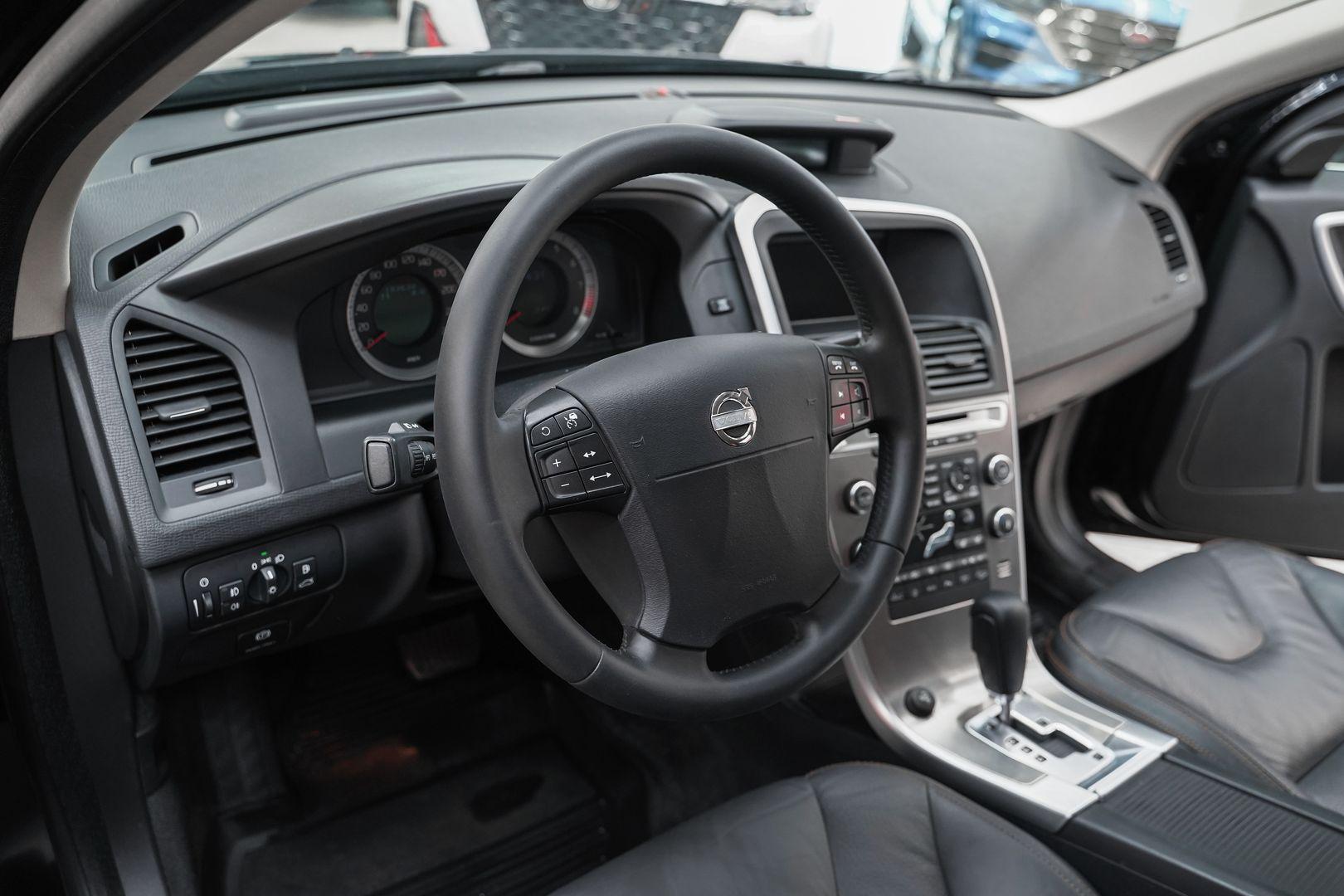 Volvo XC60 2008, черный, ДЦ Орехово
