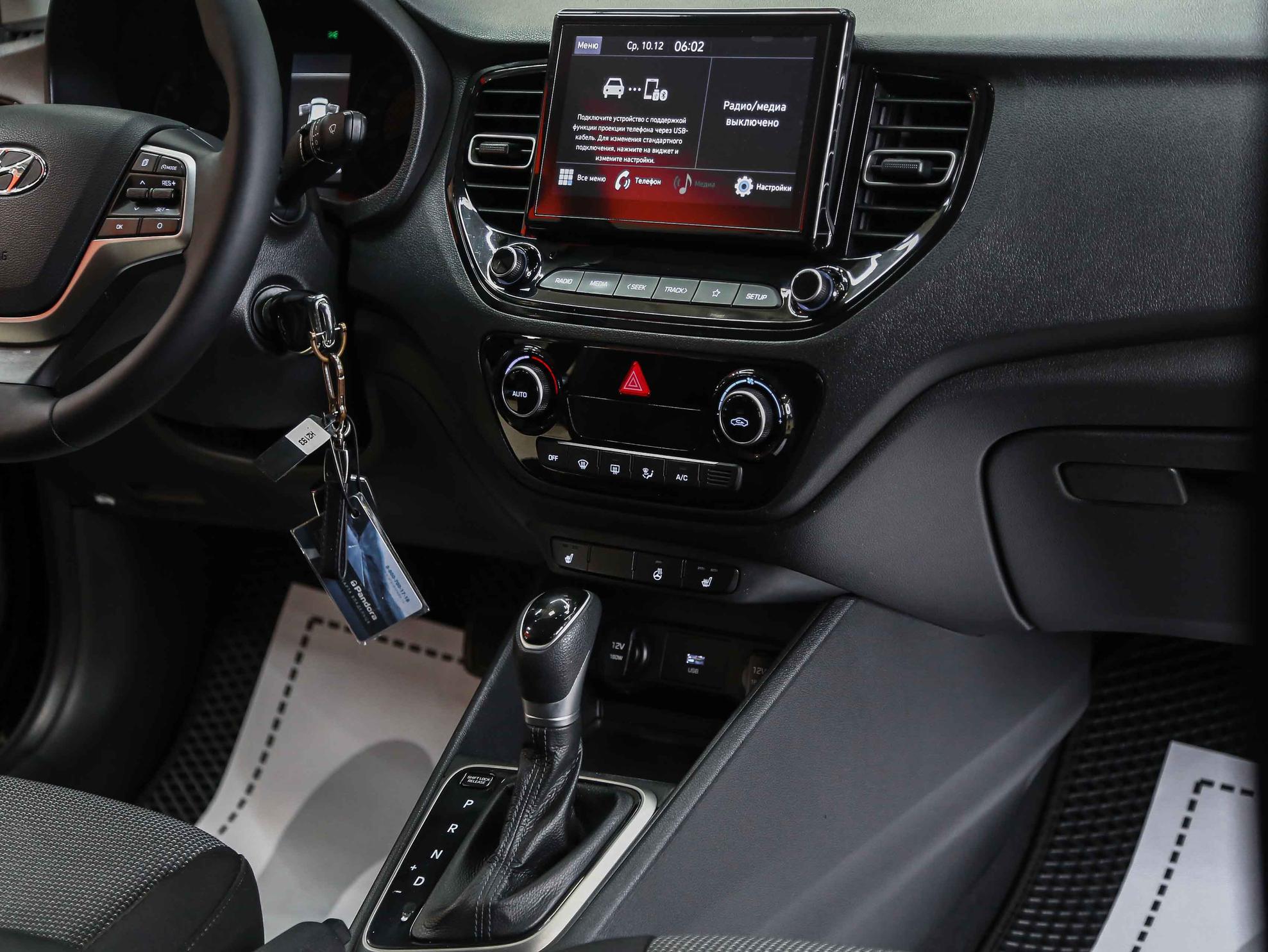 Hyundai Solaris 2021, черный, ДЦ Орехово
