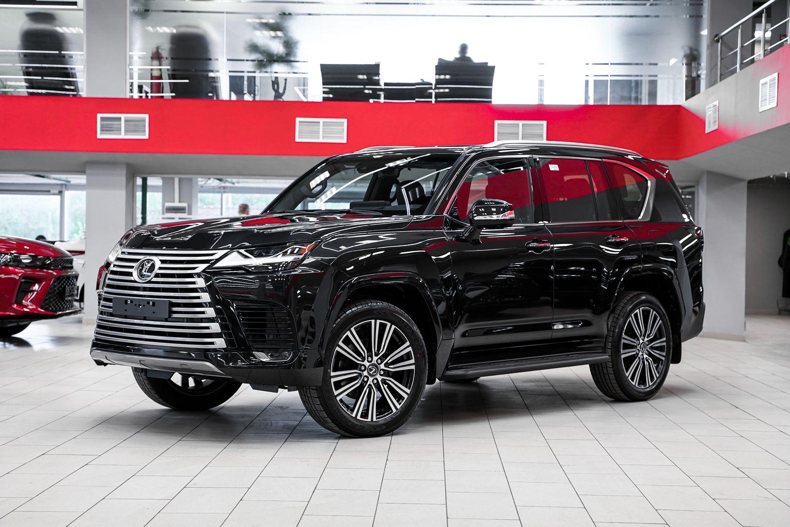 Lexus LX 2024, черный, ДЦ Орехово