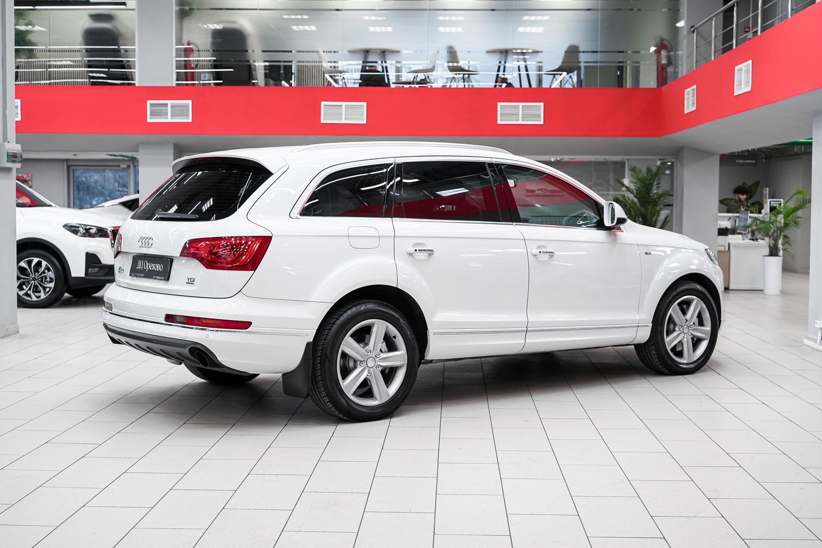 Audi Q7 2012, белый, ДЦ Орехово