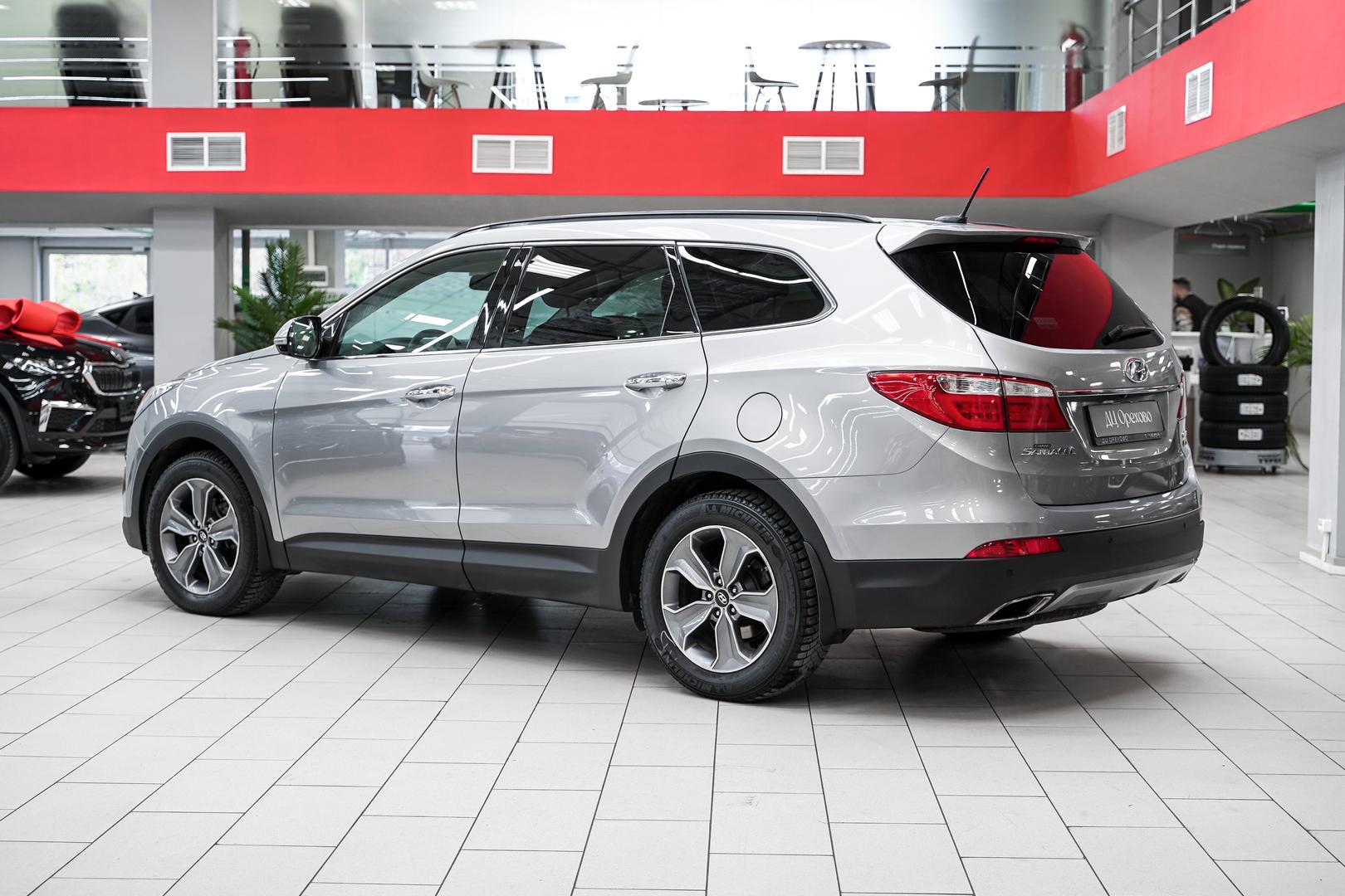 Hyundai Santa Fe 2015, серый, ДЦ Орехово