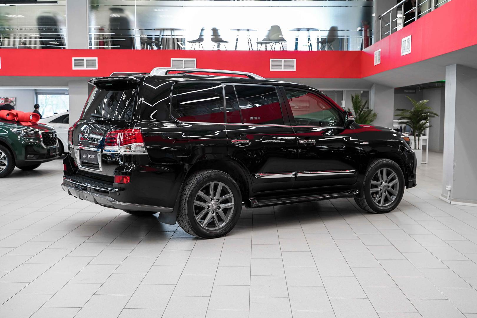 Lexus LX 2011, черный, ДЦ Орехово