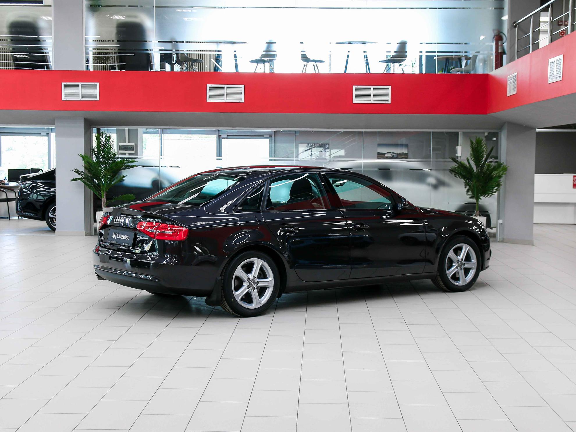 Audi A4 2014, черный, ДЦ Орехово