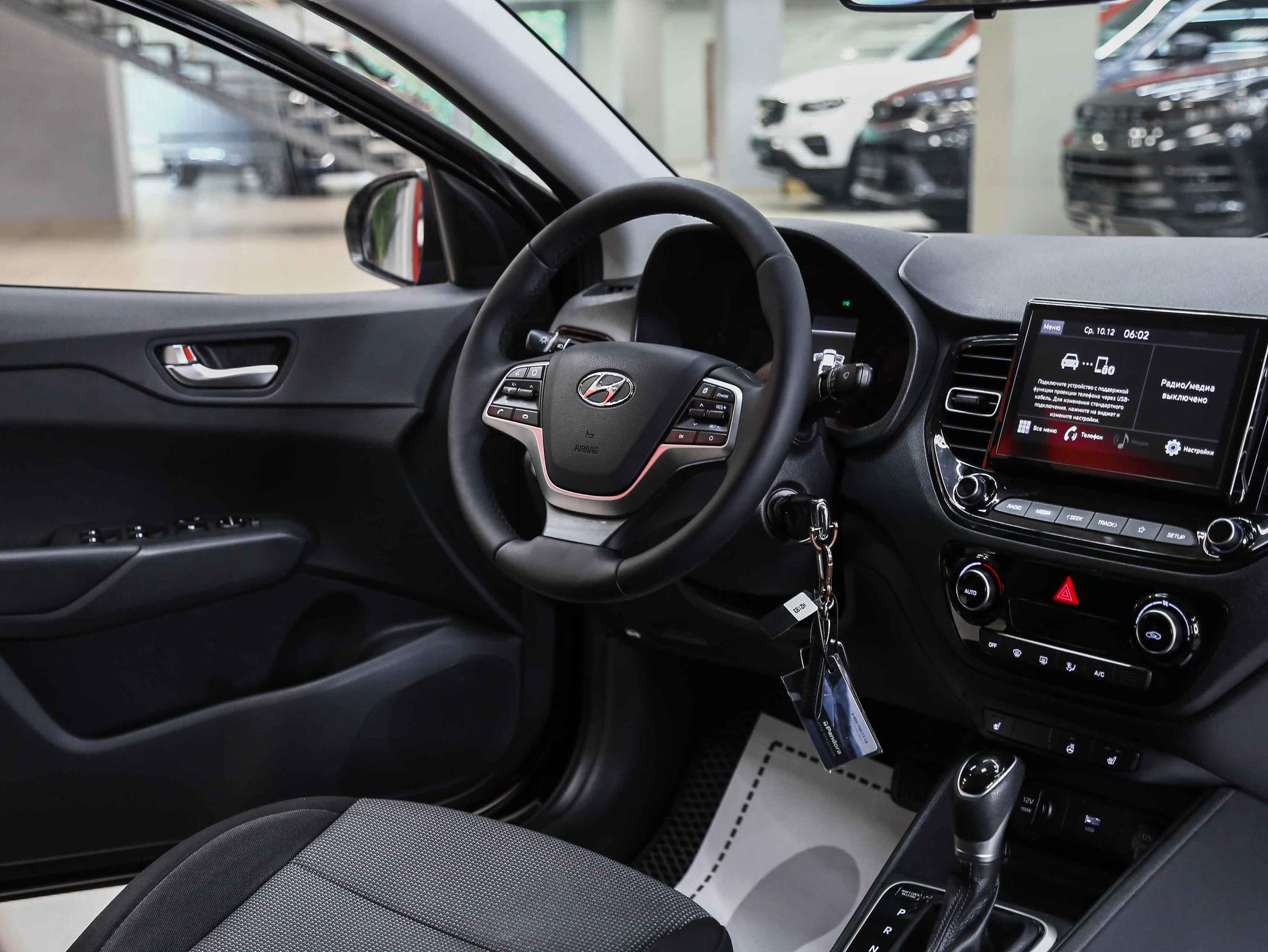 Hyundai Solaris 2021, черный, ДЦ Орехово