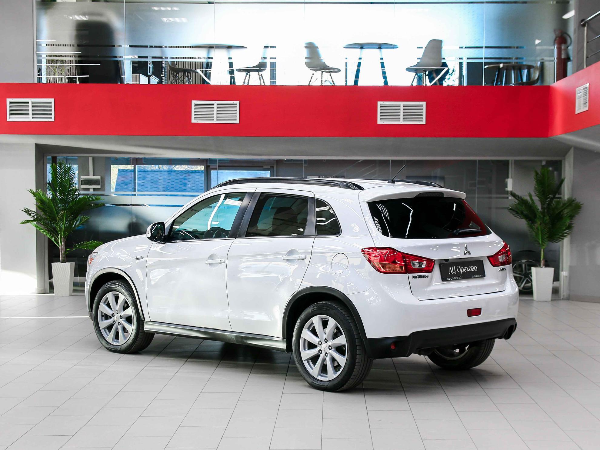 Mitsubishi ASX 2014, белый, ДЦ Орехово