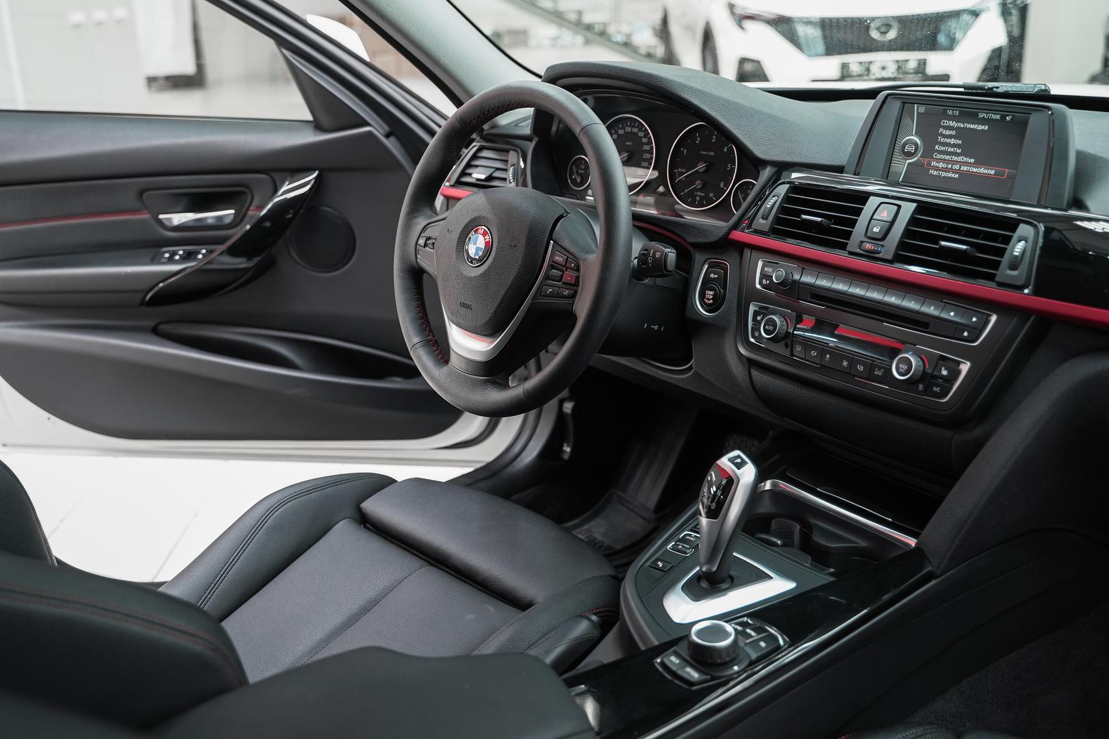 BMW 3 серии 2014, белый, ДЦ Орехово
