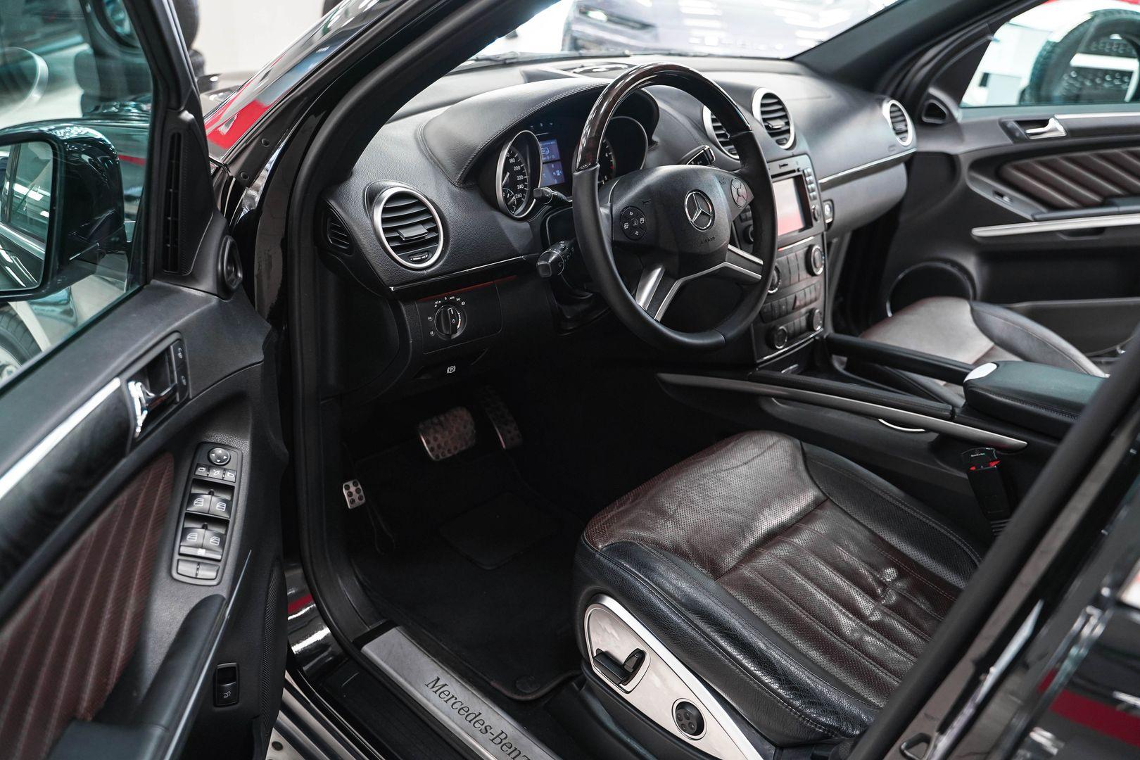 Mercedes-Benz GL-Класс 2012, черный, ДЦ Орехово