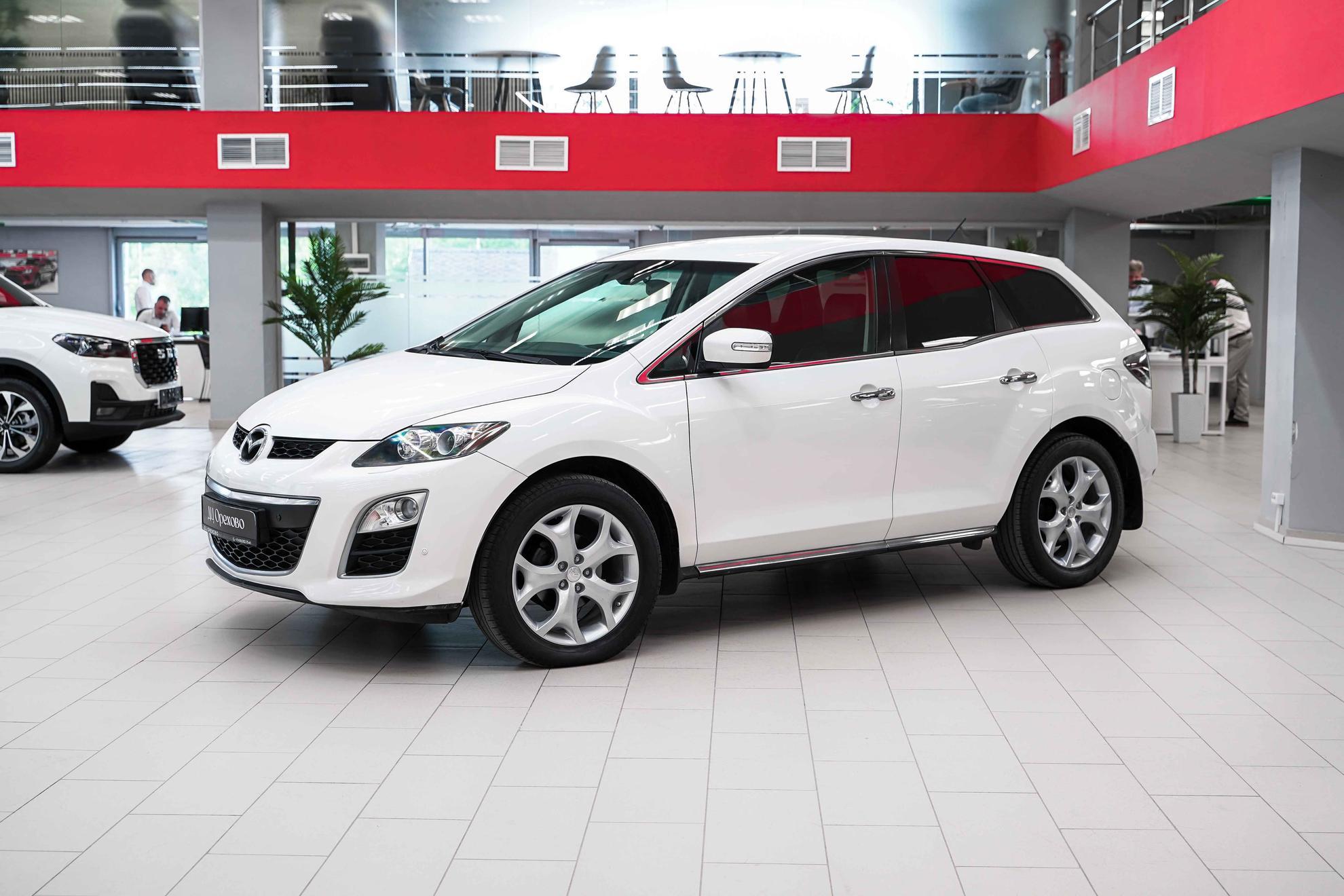 Mazda CX-7 2011, белый, ДЦ Орехово