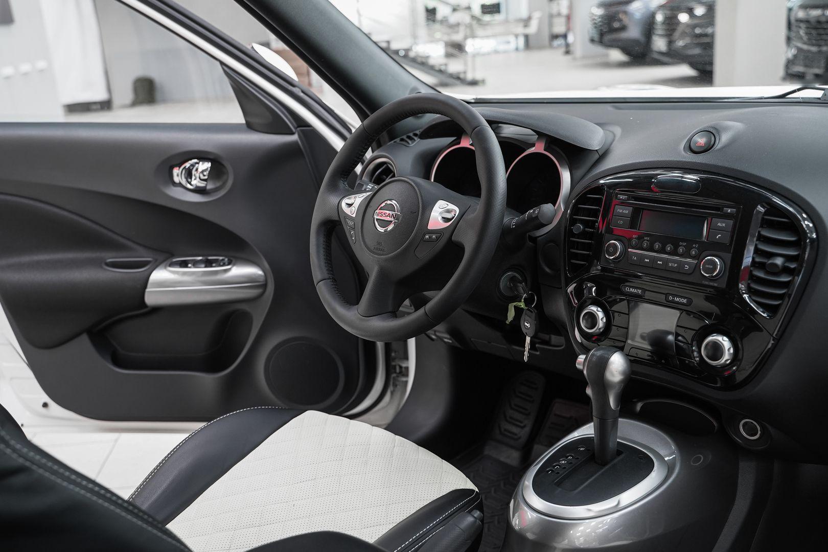 Nissan Juke 2013, белый, ДЦ Орехово
