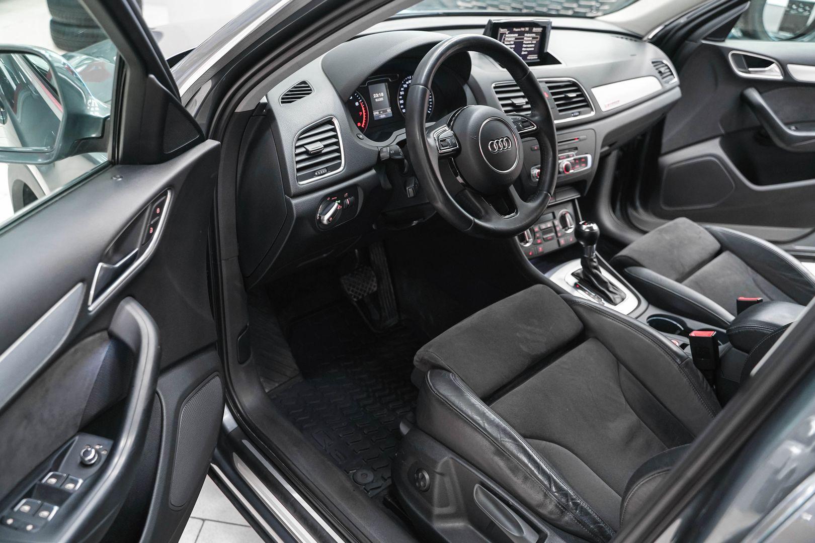 Audi Q3 2011, серый, ДЦ Орехово