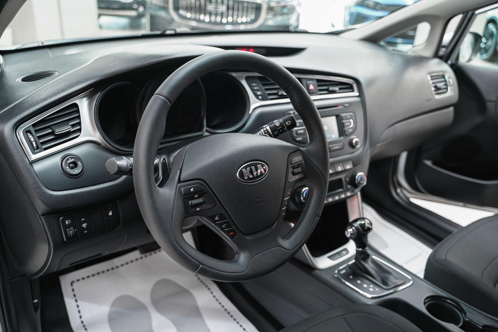 Kia Ceed 2017, серебряный, ДЦ Орехово