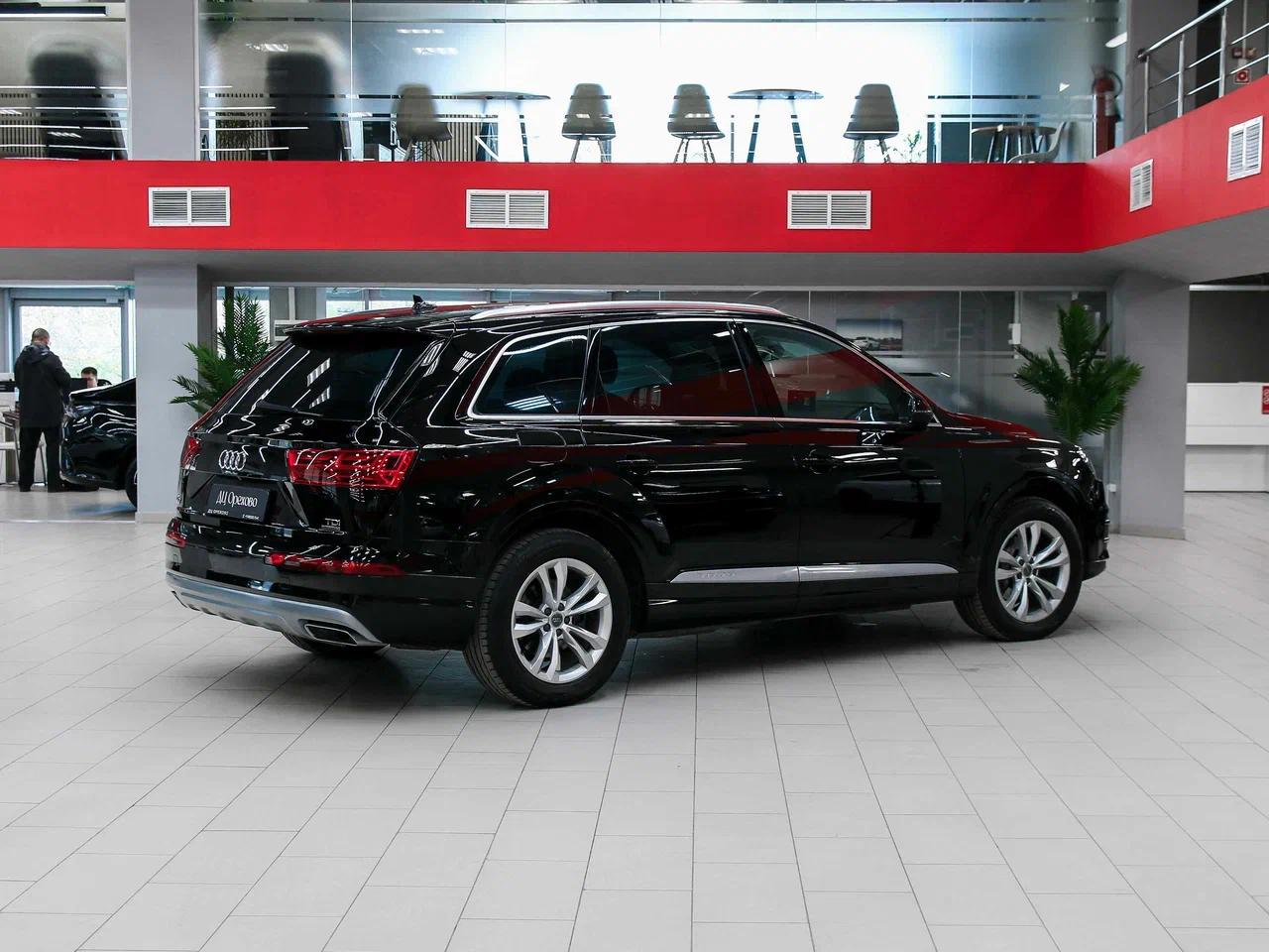 Audi Q7 2016, черный, ДЦ Орехово