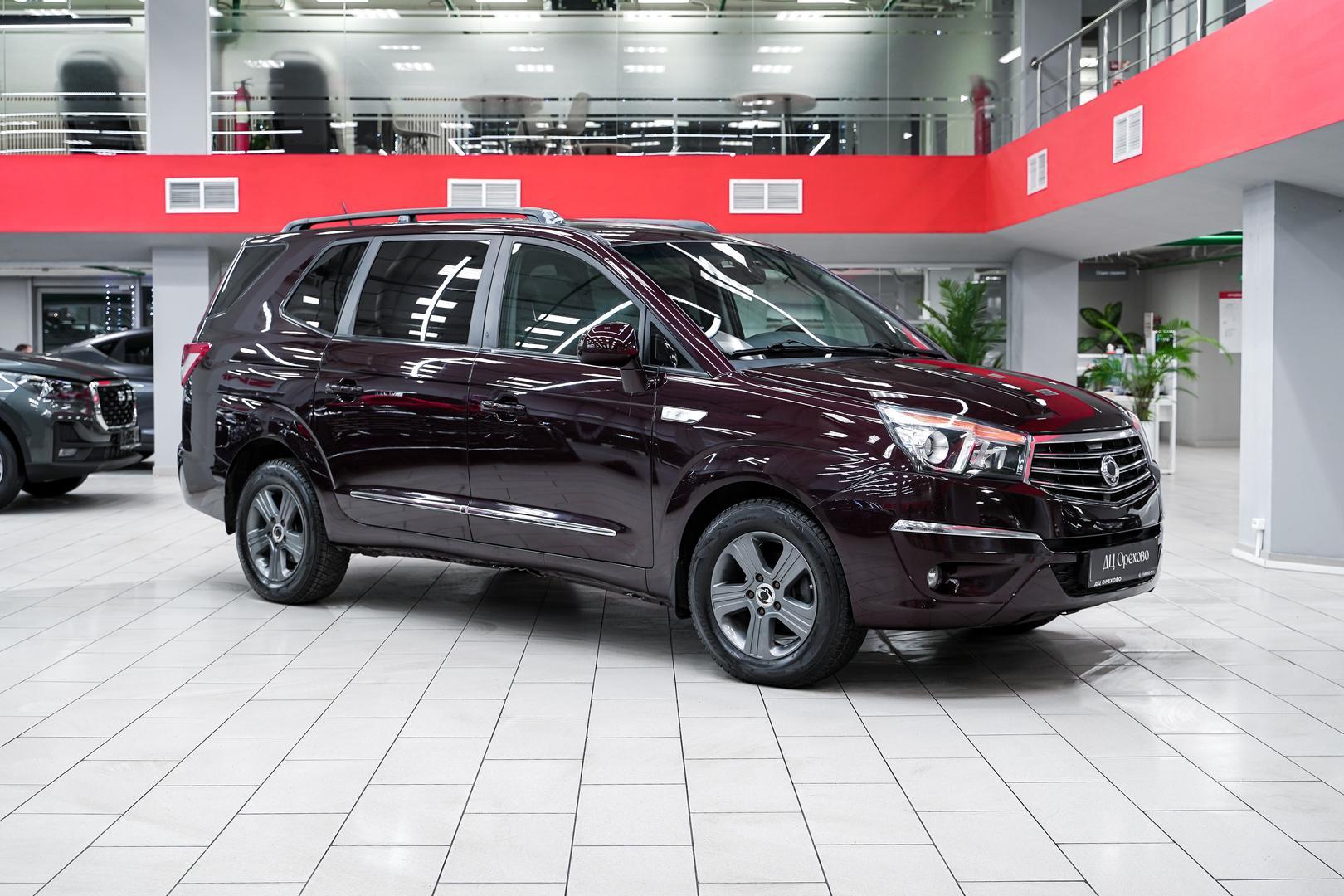 SsangYong Stavic 2014, пурпурный, ДЦ Орехово
