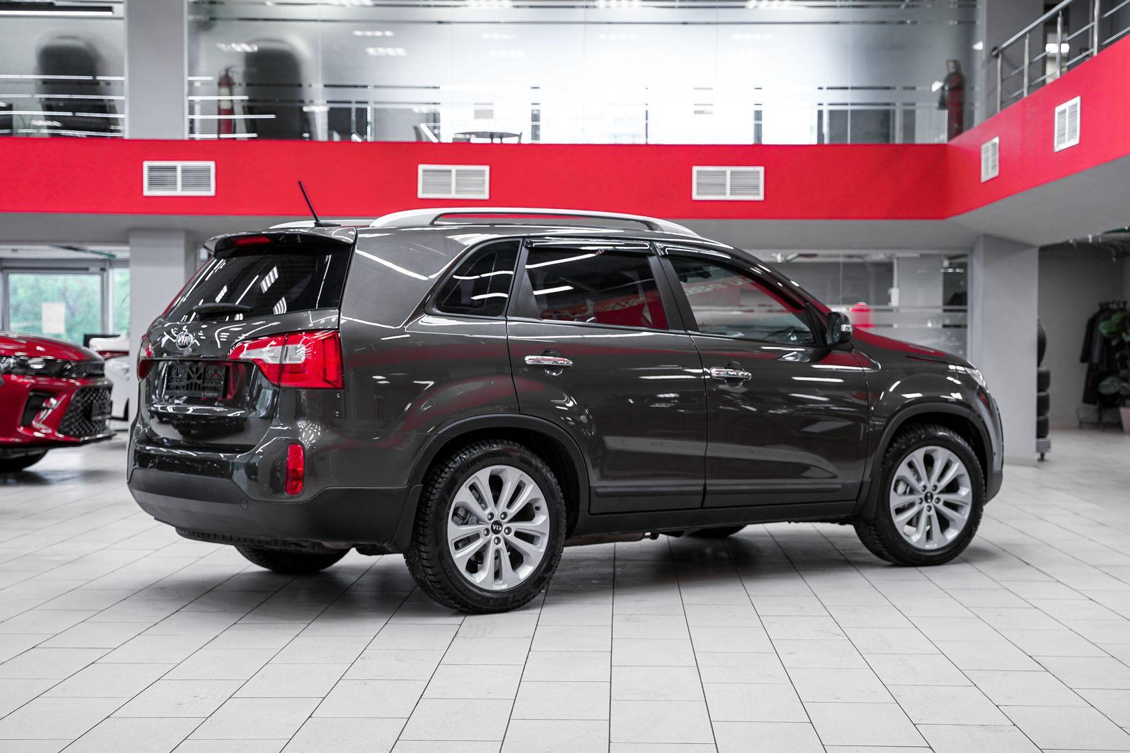 Kia Sorento 2013, бежевый, ДЦ Орехово
