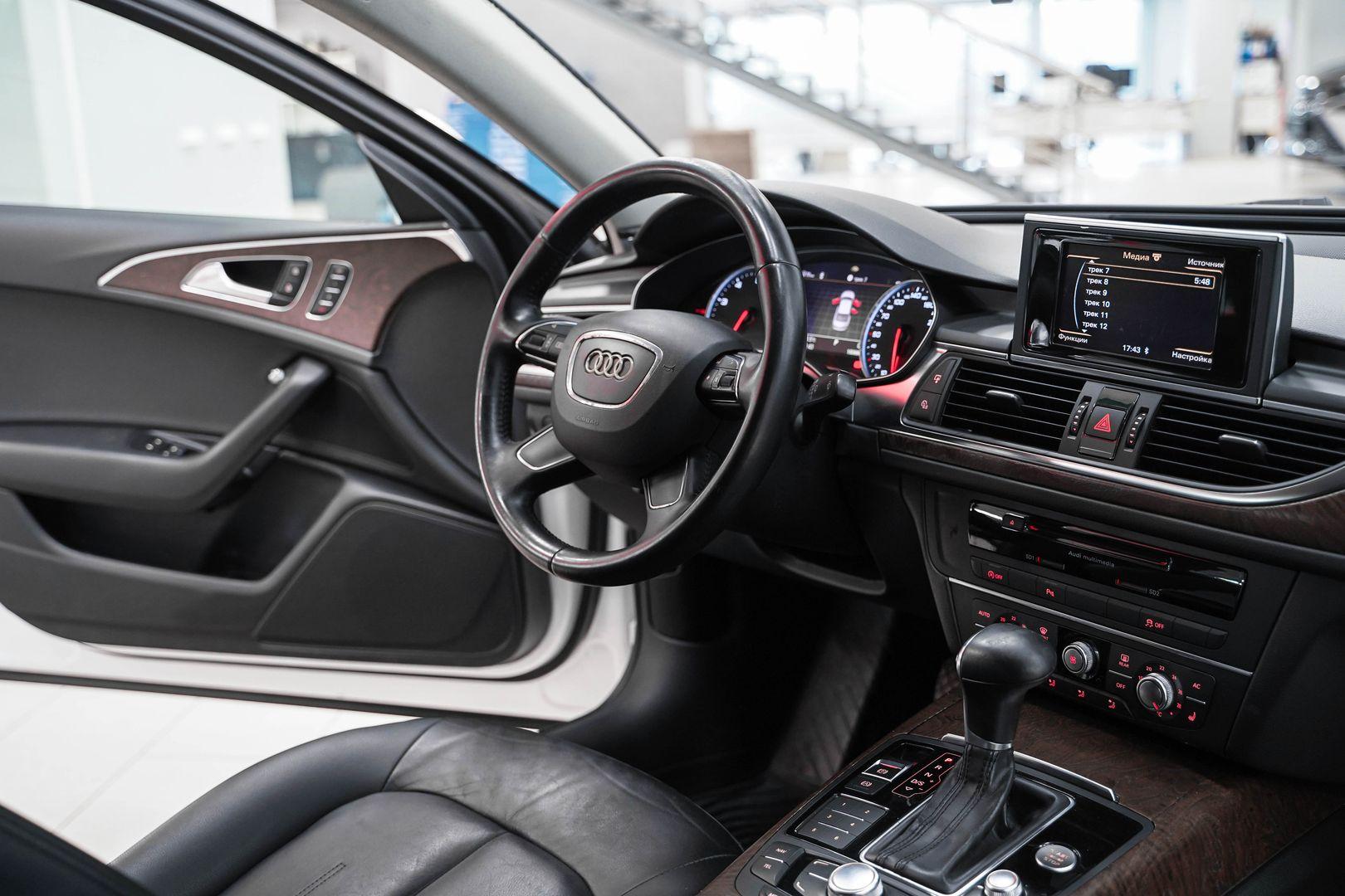 Audi A6 2012, белый, ДЦ Орехово
