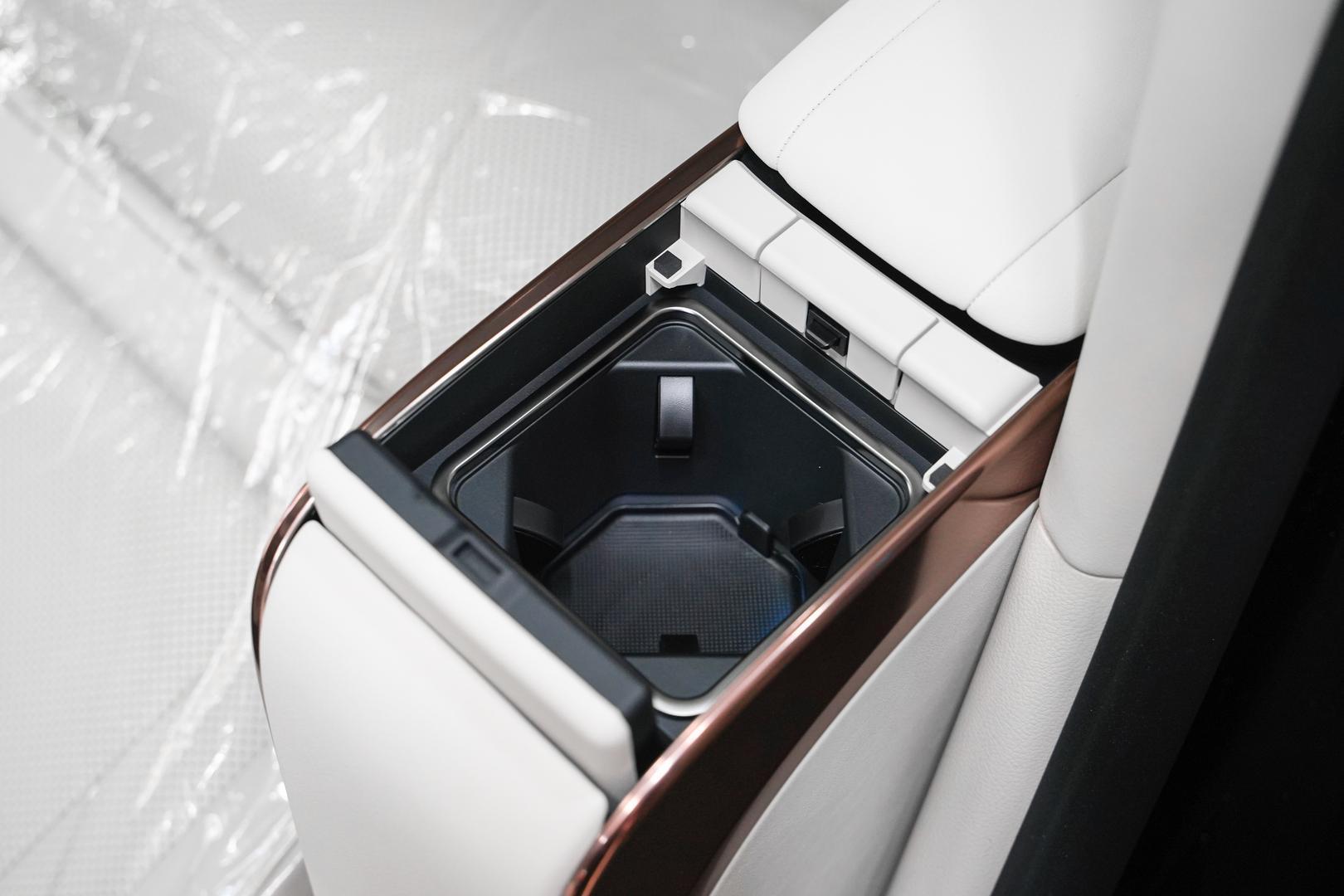 Lexus LM 2026, черный, ДЦ Орехово